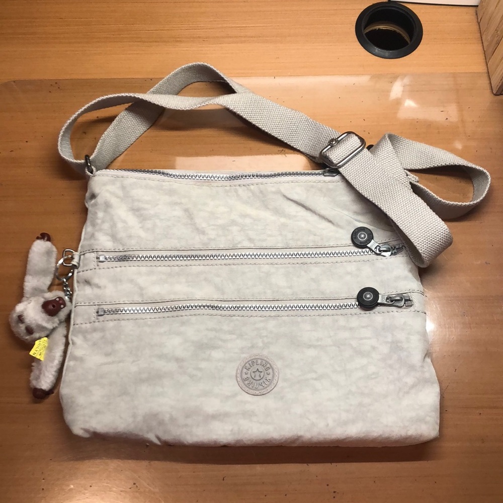 Kipling stone Gray crossbody bag